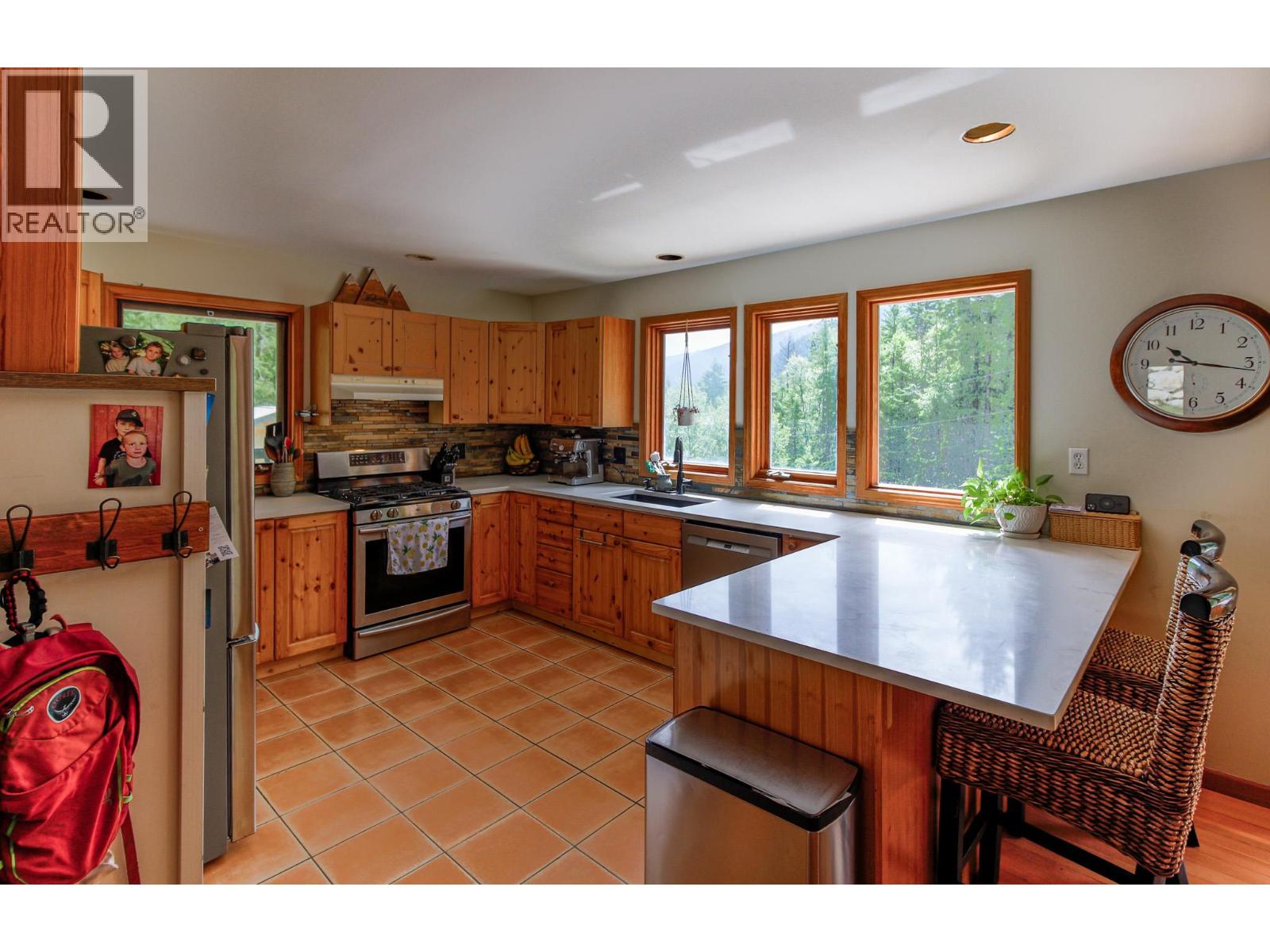 3975 Highway 3a Highway, Nelson, British Columbia  V1L 6M8 - Photo 7 - 10390819