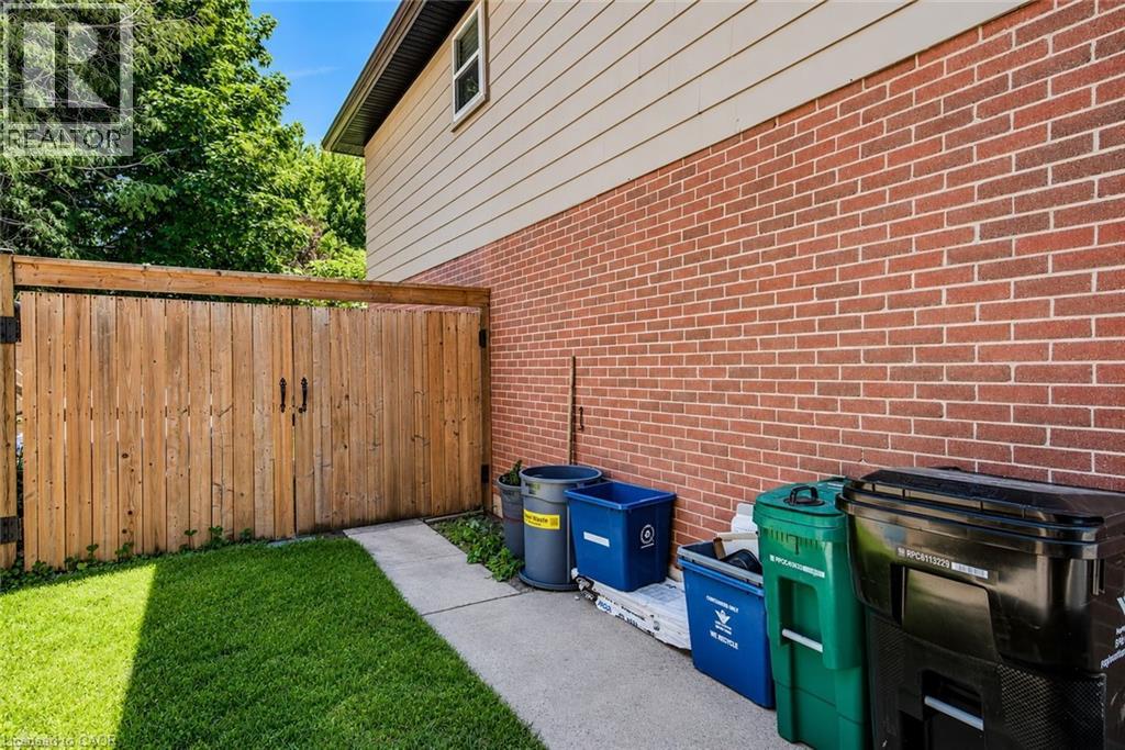 1138 Kathlene Court, Cambridge, Ontario  N3H 4P2 - Photo 4 - 40837549