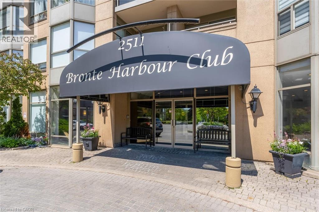 2511 LAKESHORE Road W Unit# 811, Oakville, Ontario