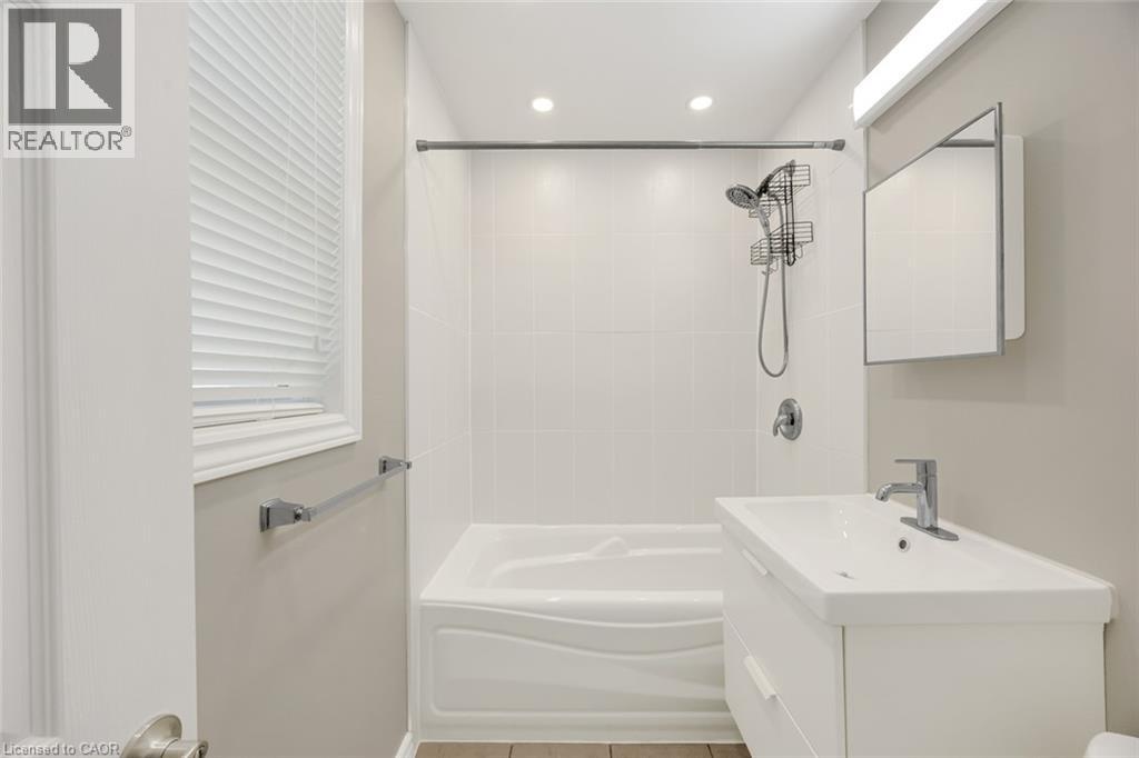 50 Columbia Street W, Waterloo, Ontario  N2L 3K5 - Photo 19 - 40835862