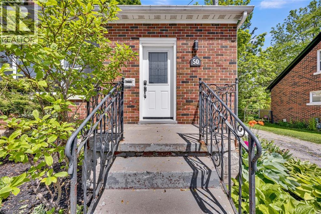 50 Columbia Street W, Waterloo, Ontario  N2L 3K5 - Photo 3 - 40835862