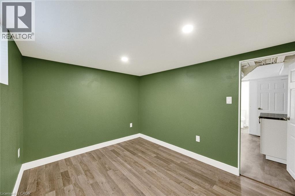 50 Columbia Street W, Waterloo, Ontario  N2L 3K5 - Photo 32 - 40835862