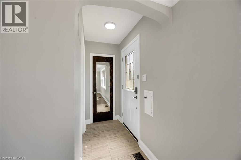 50 Columbia Street W, Waterloo, Ontario  N2L 3K5 - Photo 4 - 40835862