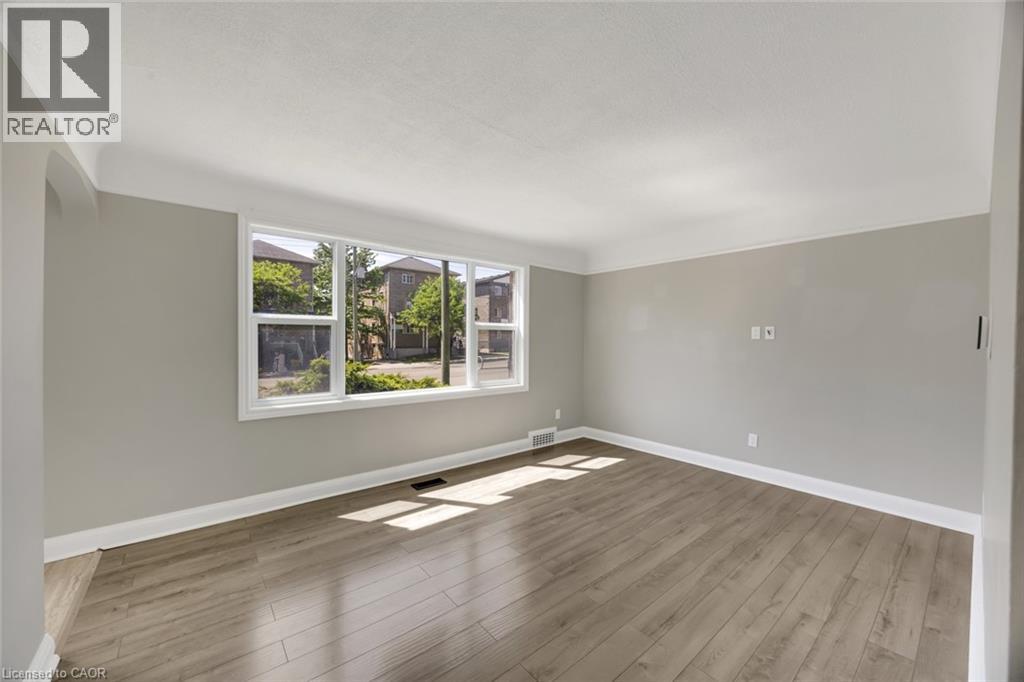50 Columbia Street W, Waterloo, Ontario  N2L 3K5 - Photo 6 - 40835862