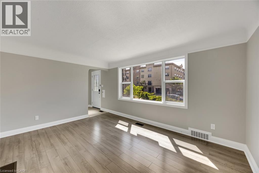 50 Columbia Street W, Waterloo, Ontario  N2L 3K5 - Photo 7 - 40835862
