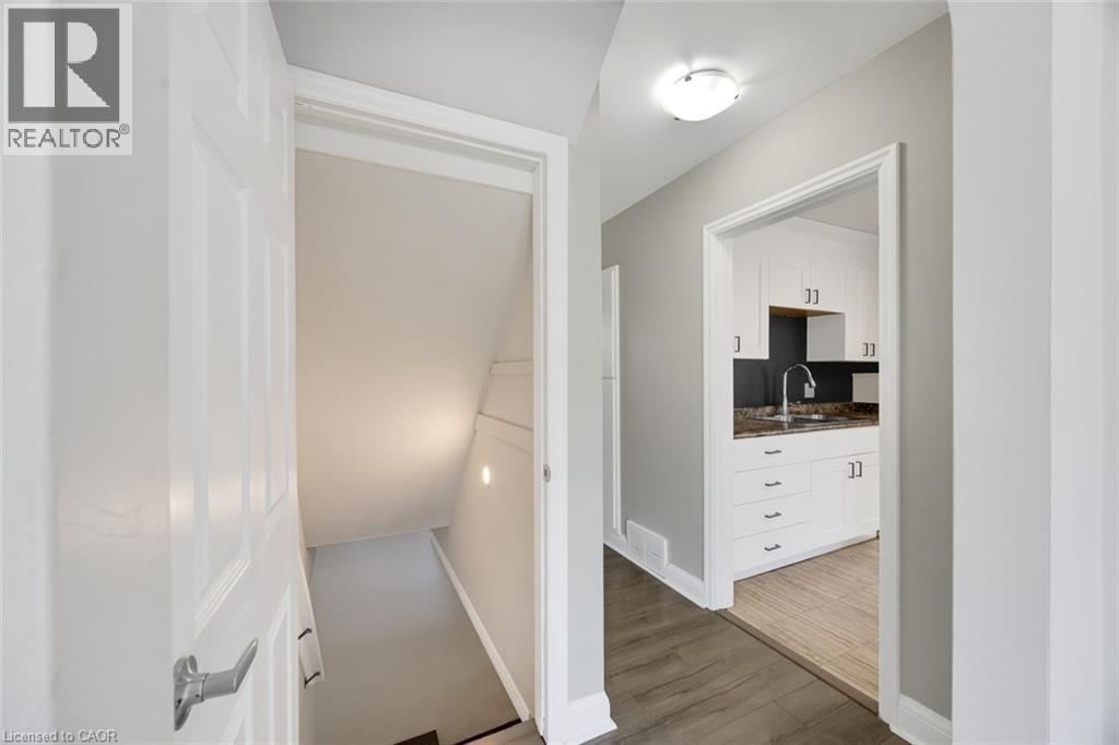 50 Columbia Street W, Waterloo, Ontario  N2L 3K5 - Photo 9 - 40835862