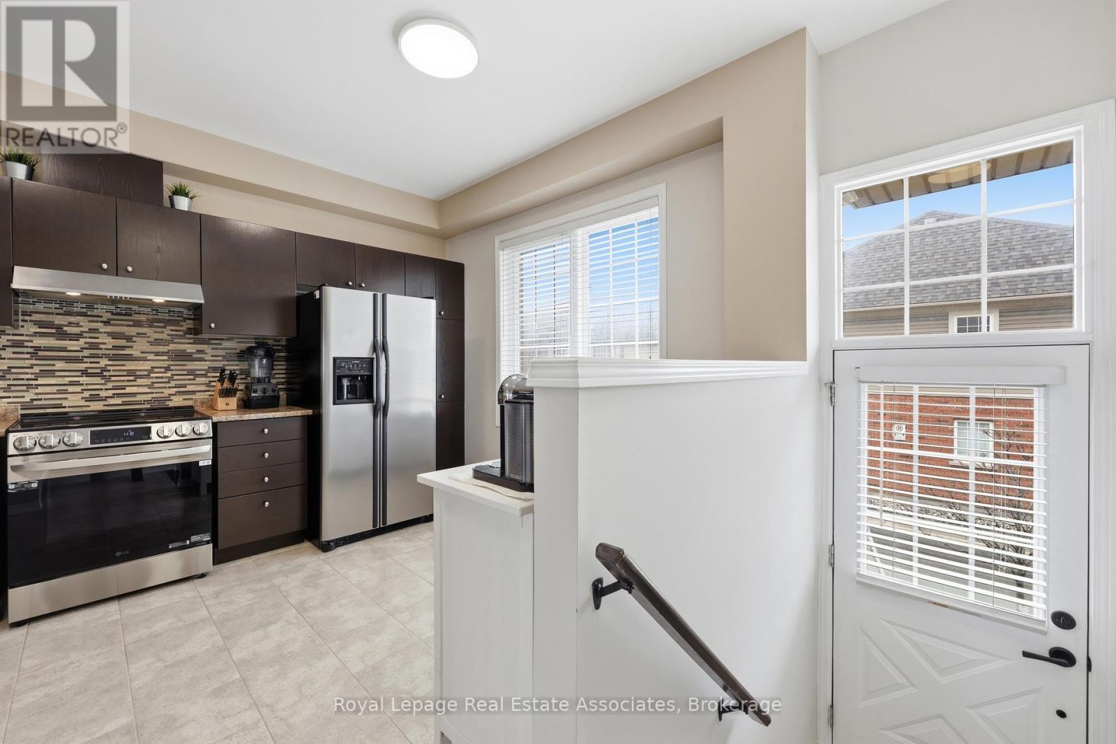 6 - 170 Dewitt Road, Hamilton, Ontario  L8E 0B4 - Photo 6 - X12949630