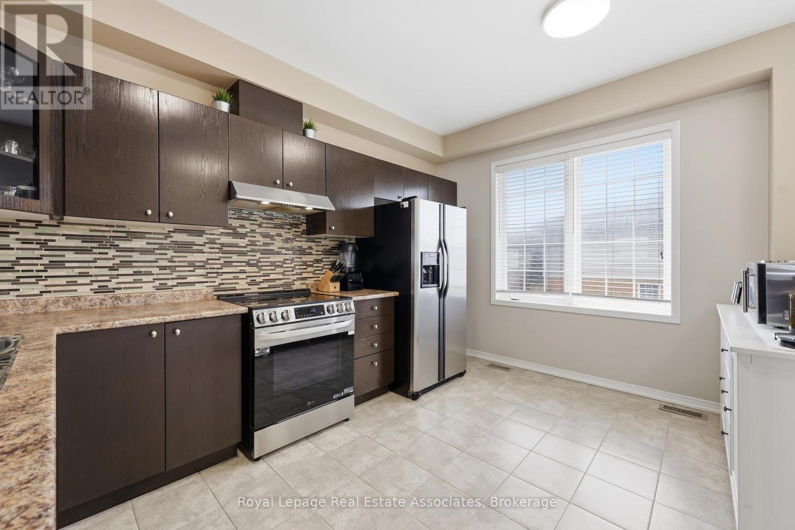6 - 170 Dewitt Road, Hamilton, Ontario  L8E 0B4 - Photo 8 - X12949630