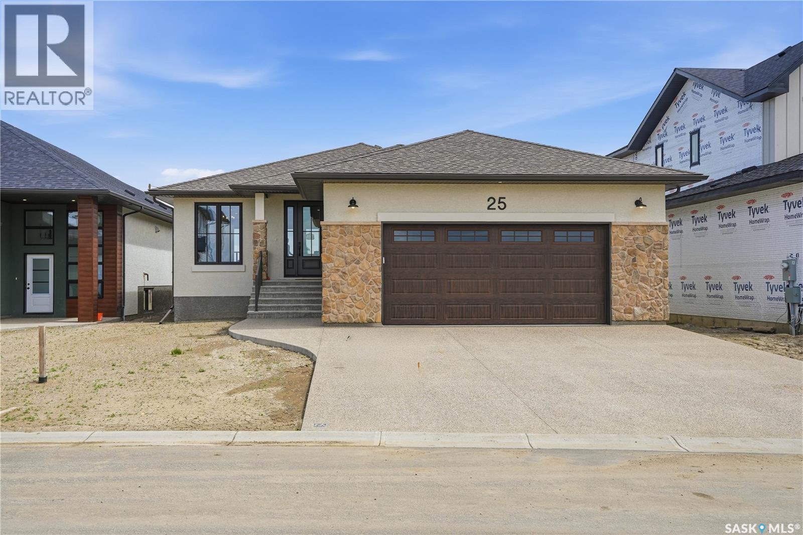 25 Country ROAD, lumsden, Saskatchewan