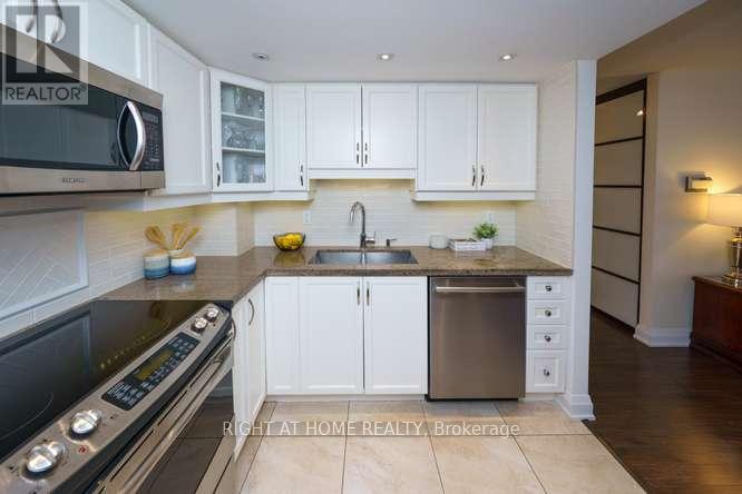 618 - 18 Concorde Place, Toronto, Ontario  M3C 3T9 - Photo 11 - C13427364
