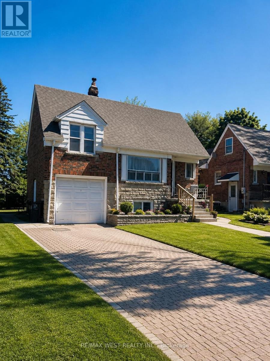 26 Parkland Road, Toronto, Ontario  M1N 1Y8 - Photo 1 - E13427366