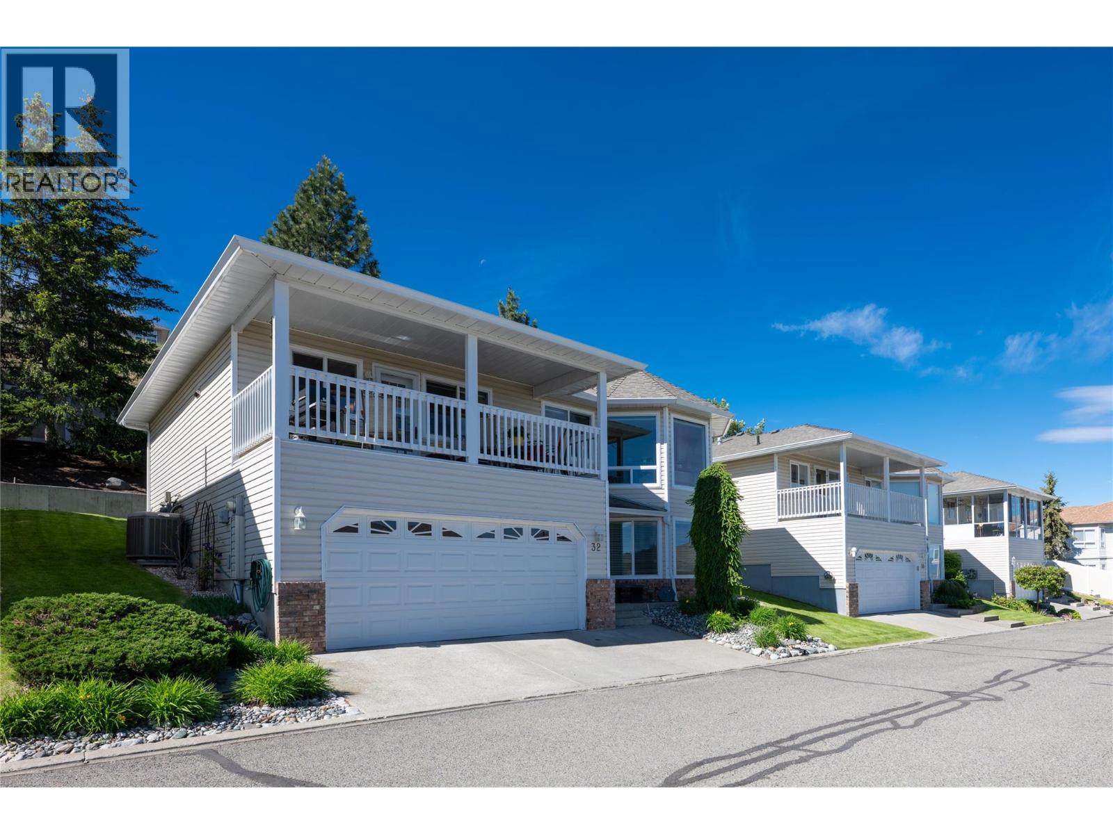 2030 Van Horne Drive Unit# 32
