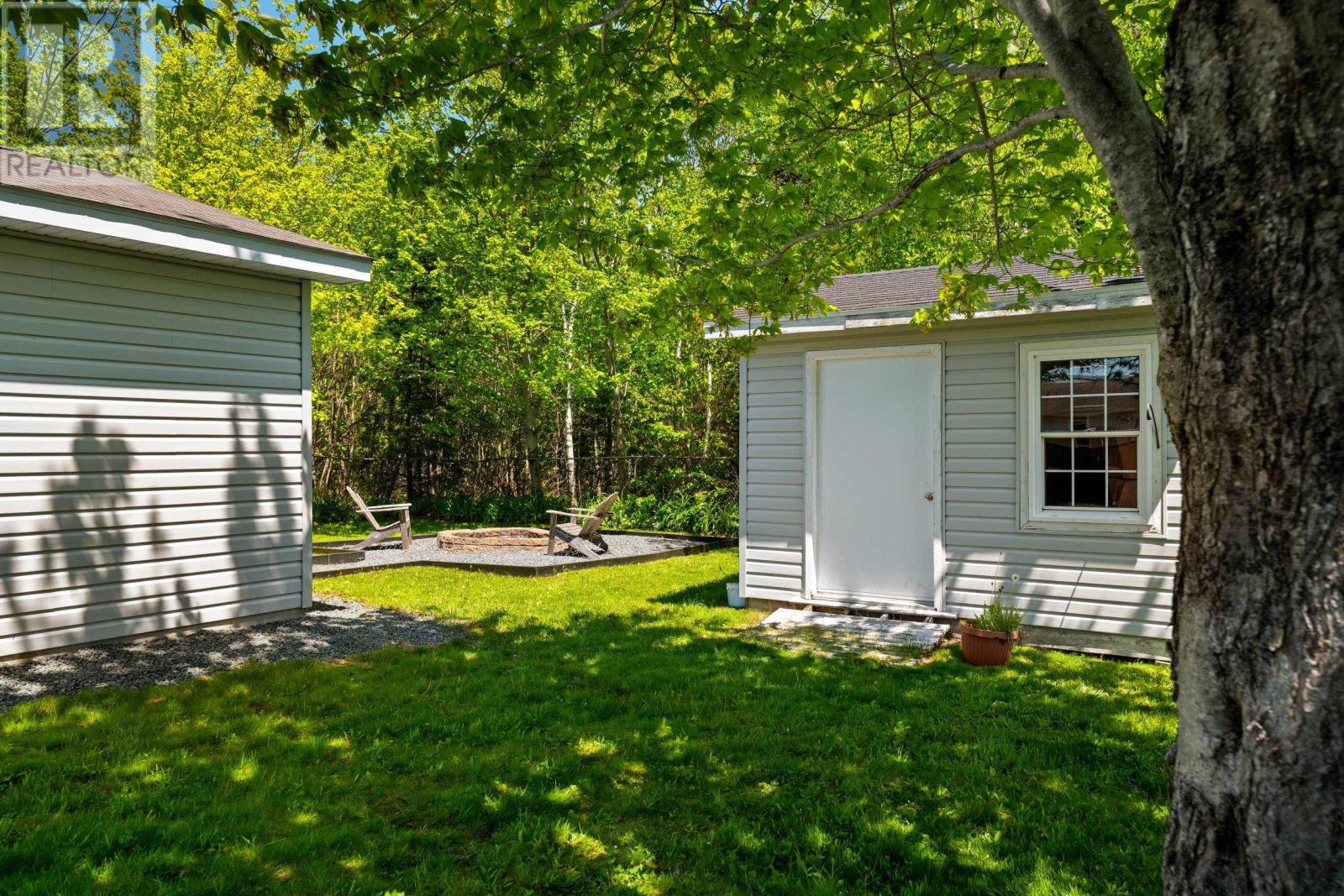 18 Old Lawrencetown Road, Dartmouth, Nova Scotia  B2W 6H5 - Photo 35 - 202613987