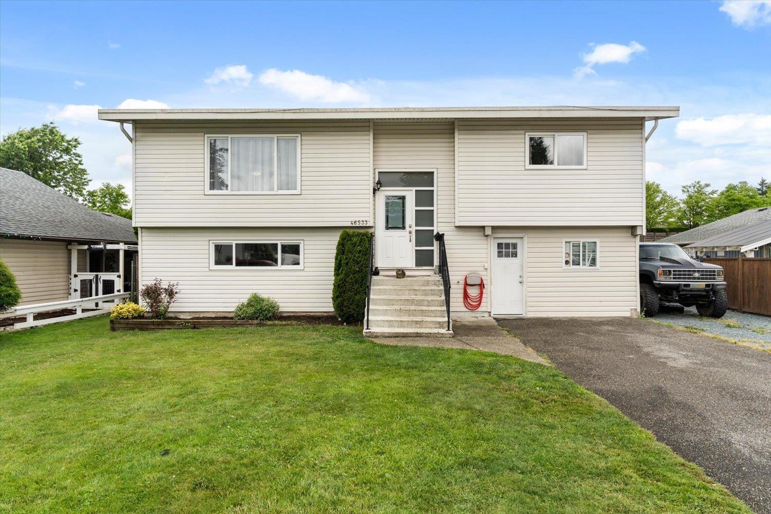 46533 DARLENE AVENUE|Chilliwack Proper South