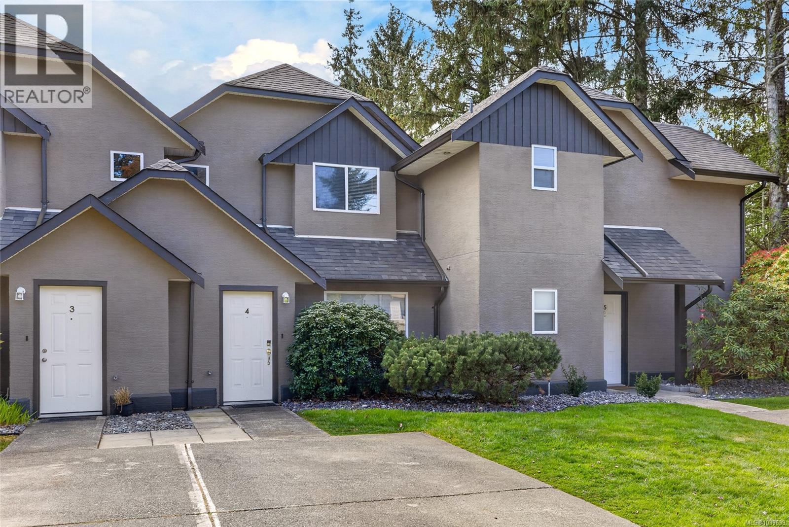 4 555 Rockland Rd, Campbell River, British Columbia  V9W 8B7 - Photo 3 - 1039639