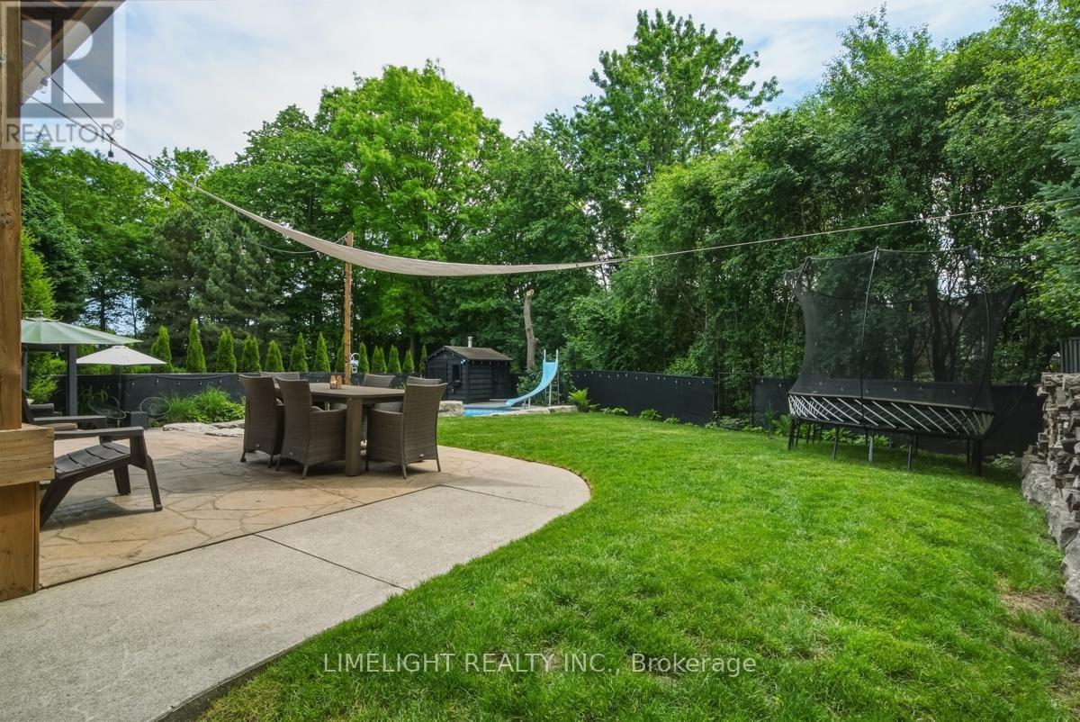 16 Lindbrook Court, London North, Ontario  N5X 2L3 - Photo 37 - X13427646