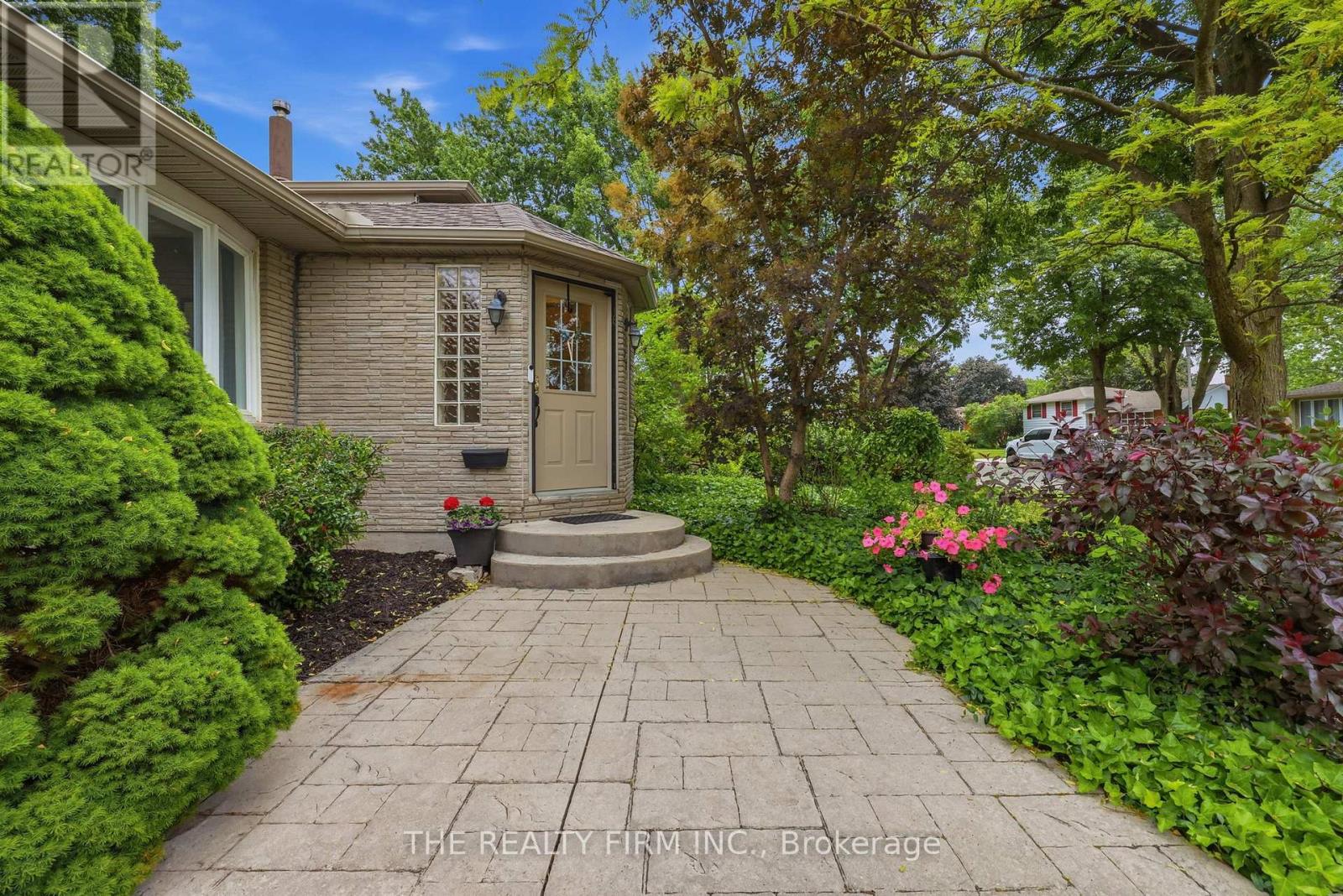 79 Mendip Crescent, London South, Ontario  N6E 1H2 - Photo 4 - X13427720