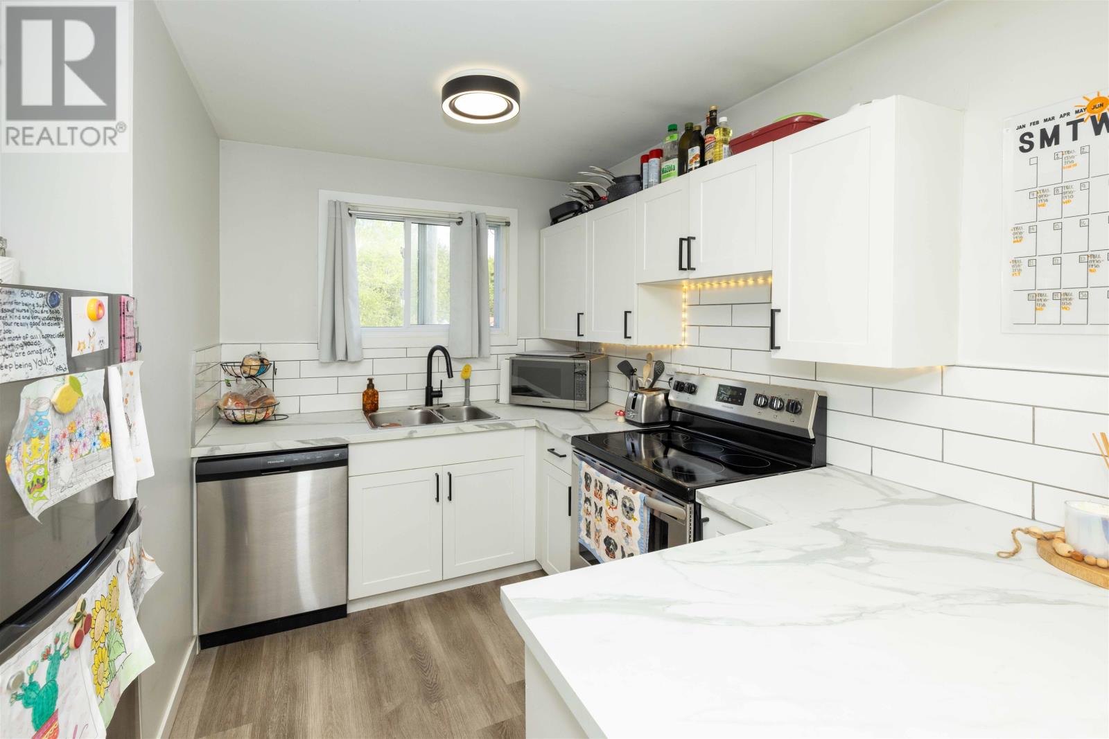 853-855 Hudson Ave, Thunder Bay, Ontario  P7A 6J5 - Photo 2 - TB2601446