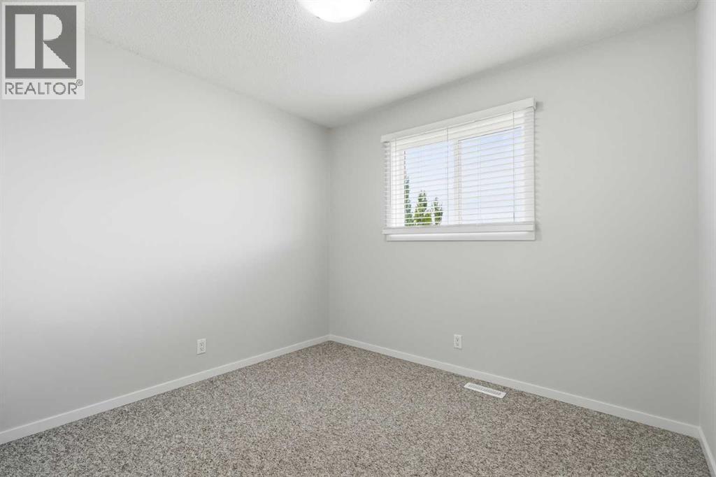 20 Ellenwood Drive, Red Deer, Alberta  T4R 2E3 - Photo 13 - A2316407