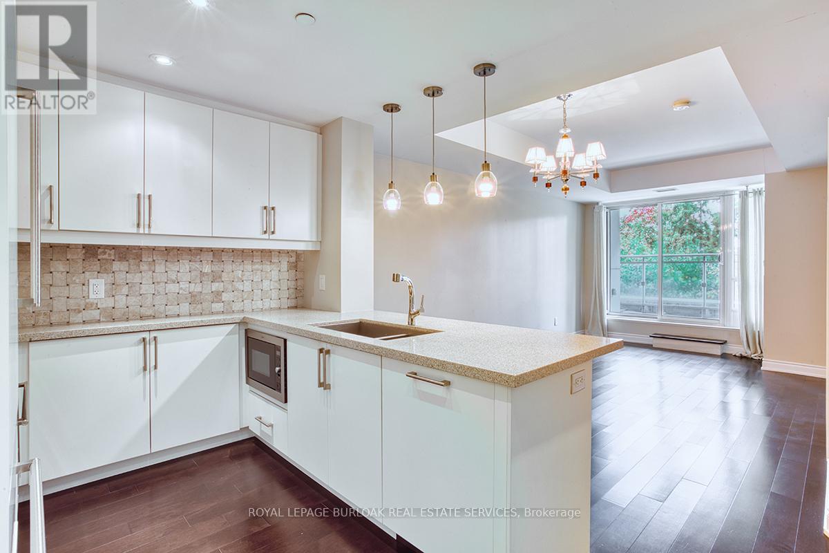 219 - 3500 Lakeshore Road W, Oakville, Ontario  L6L 0B4 - Photo 10 - W13427328