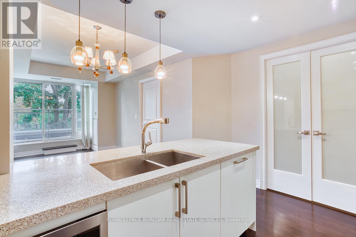 219 - 3500 Lakeshore Road W, Oakville, Ontario  L6L 0B4 - Photo 11 - W13427328