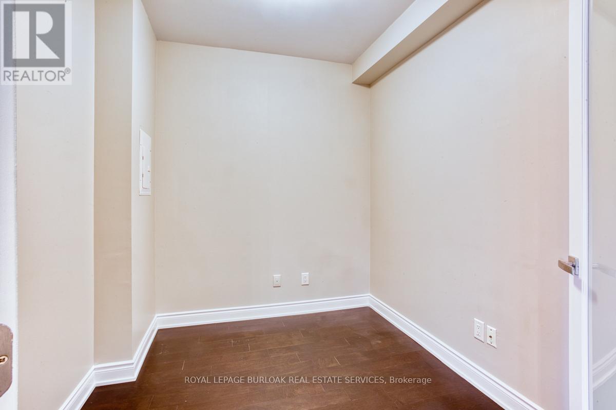 219 - 3500 Lakeshore Road W, Oakville, Ontario  L6L 0B4 - Photo 14 - W13427328