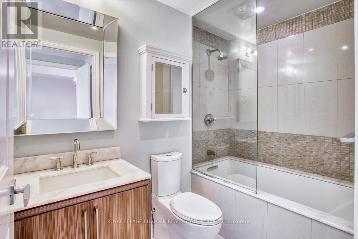 219 - 3500 Lakeshore Road W, Oakville, Ontario  L6L 0B4 - Photo 22 - W13427328