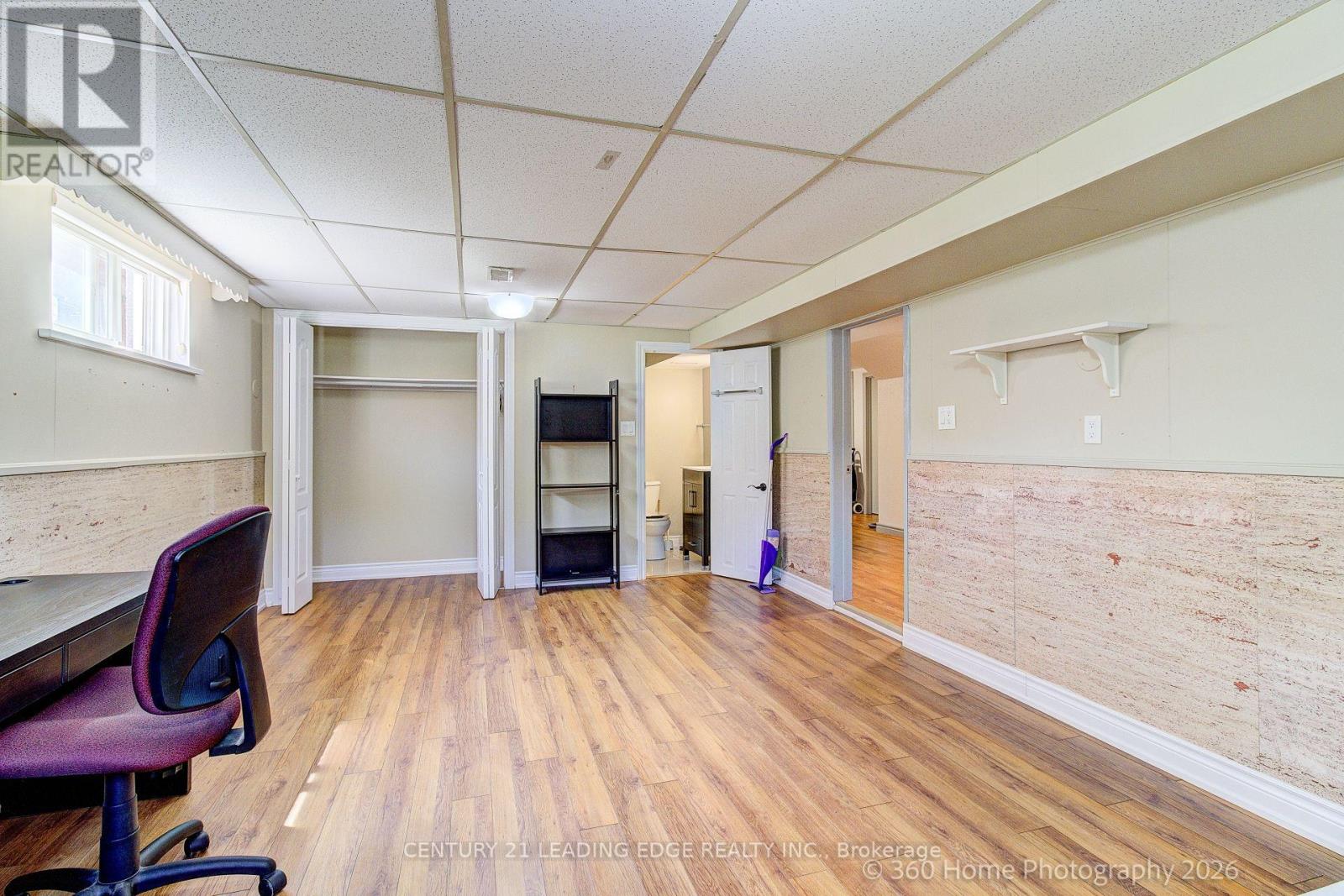 4 Blacksmith Crescent, Toronto, Ontario  M3N 1V4 - Photo 9 - W13427396