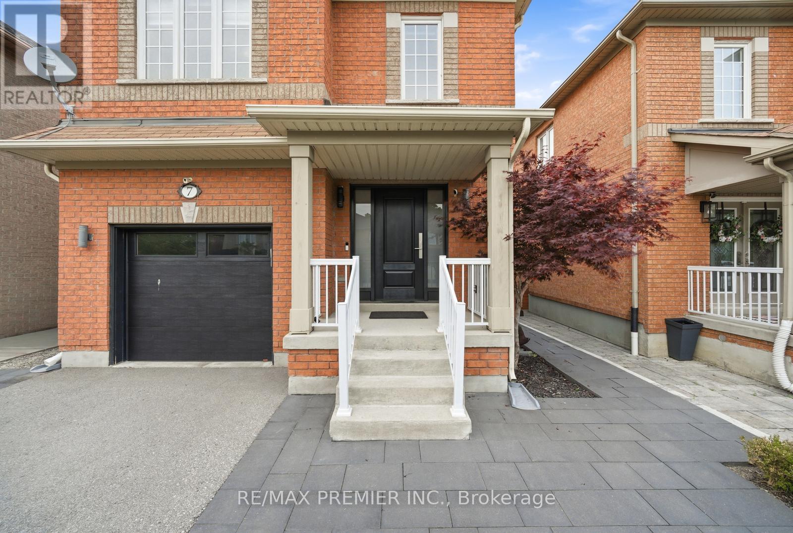 7 Christensen Avenue, Caledon, Ontario  L7E 2Y6 - Photo 3 - W13427458