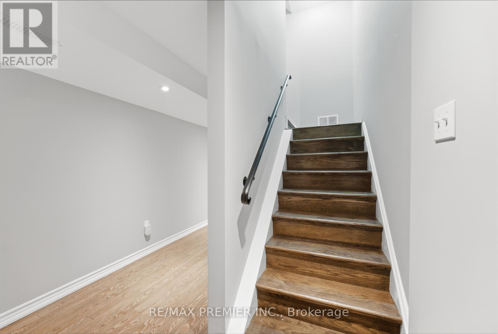 7 Christensen Avenue, Caledon, Ontario  L7E 2Y6 - Photo 33 - W13427458