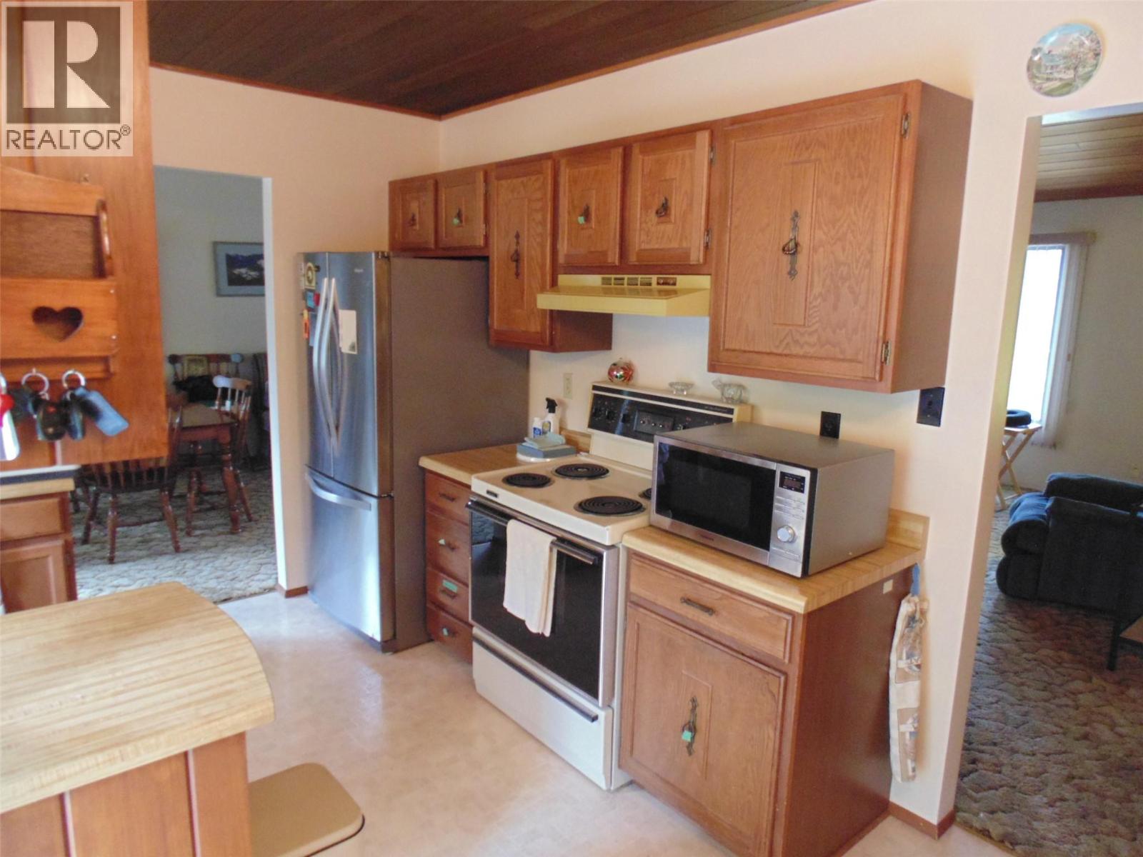 1410 Highland Drive, Castlegar, British Columbia V1N 3V9 - Photo 9 - 10389648