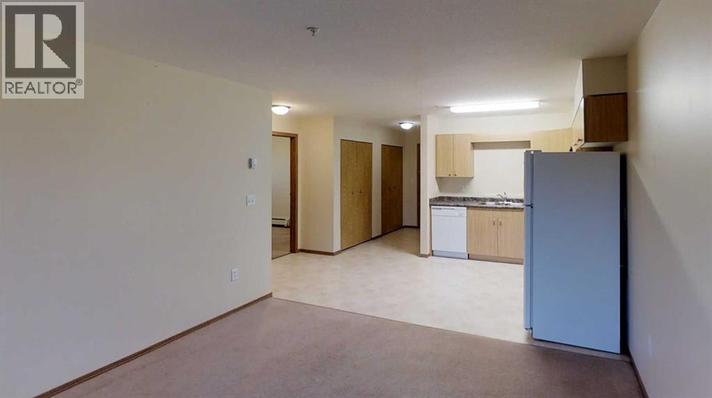 301, 12025 Royal Oaks Drive, Grande Prairie, Alberta T8V 2K8 - Photo 6 - A2306454