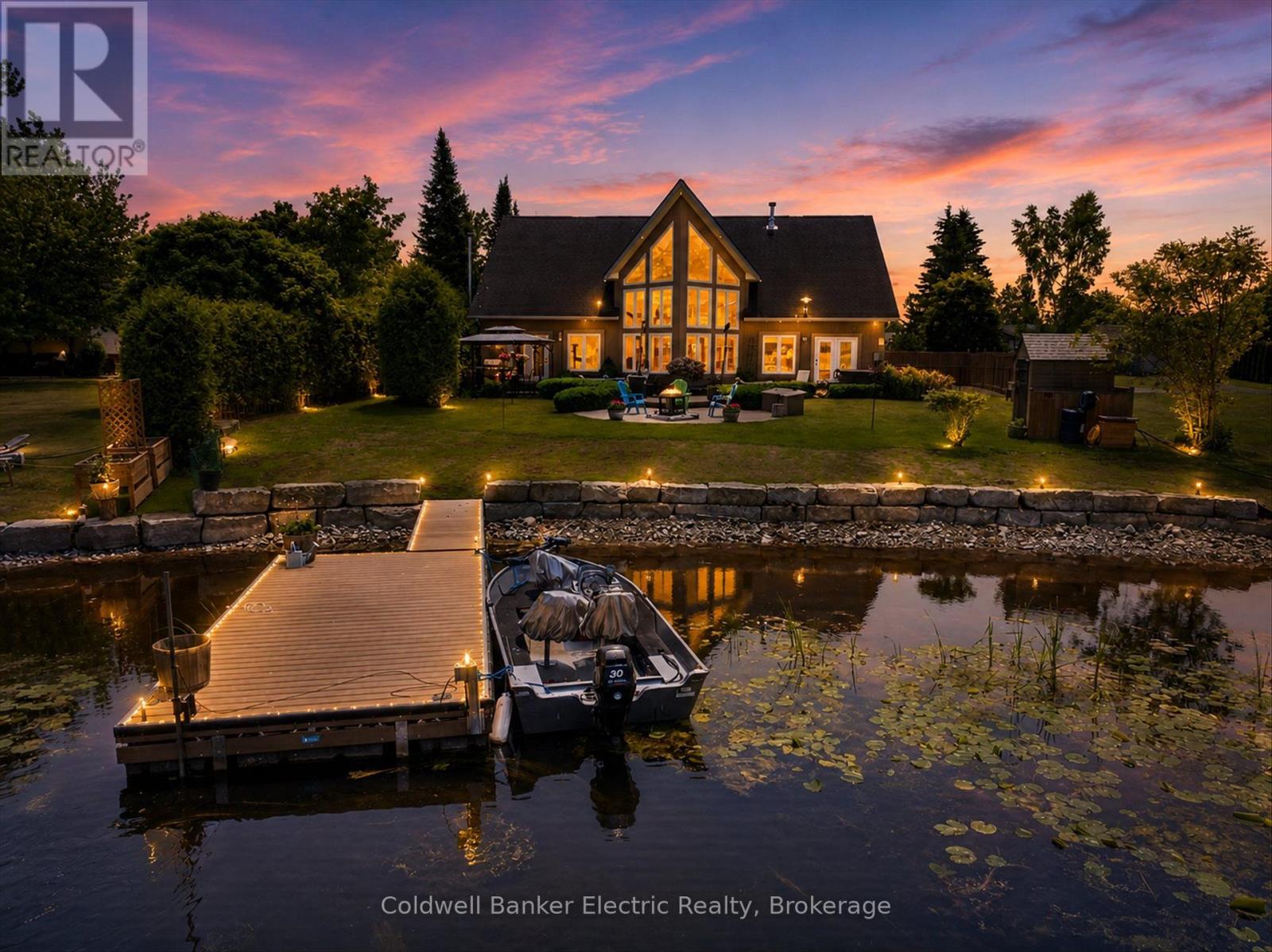 1221 YOUNGS COVE ROAD, Selwyn, Ontario
