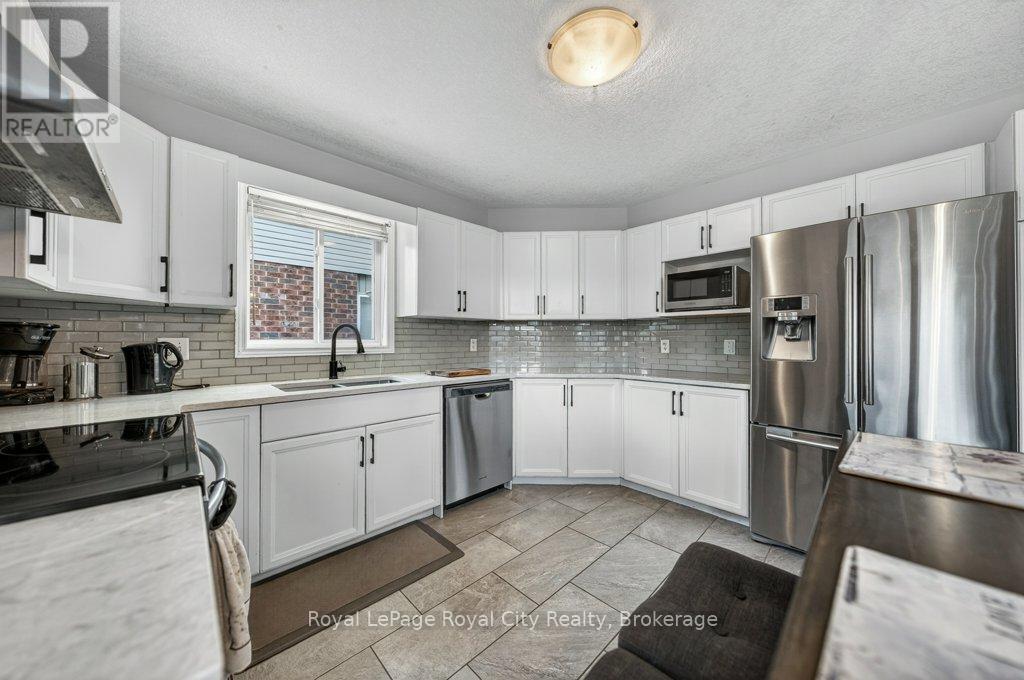 43 Brenneman Drive, Wilmot, Ontario  N3A 4M9 - Photo 14 - X13427506