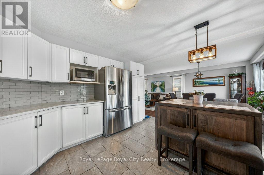 43 Brenneman Drive, Wilmot, Ontario  N3A 4M9 - Photo 16 - X13427506