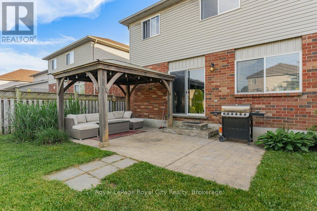 43 Brenneman Drive, Wilmot, Ontario  N3A 4M9 - Photo 44 - X13427506