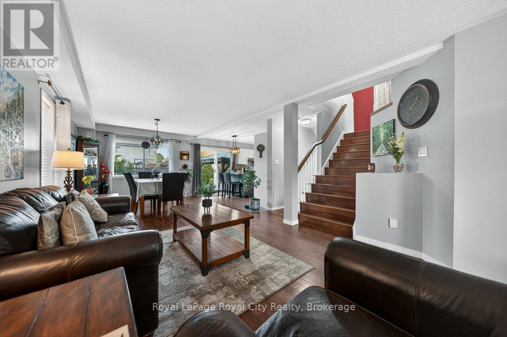 43 Brenneman Drive, Wilmot, Ontario  N3A 4M9 - Photo 6 - X13427506