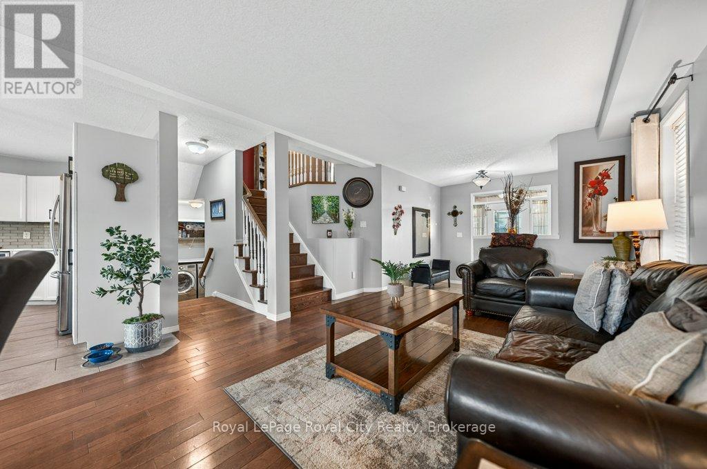 43 Brenneman Drive, Wilmot, Ontario  N3A 4M9 - Photo 8 - X13427506