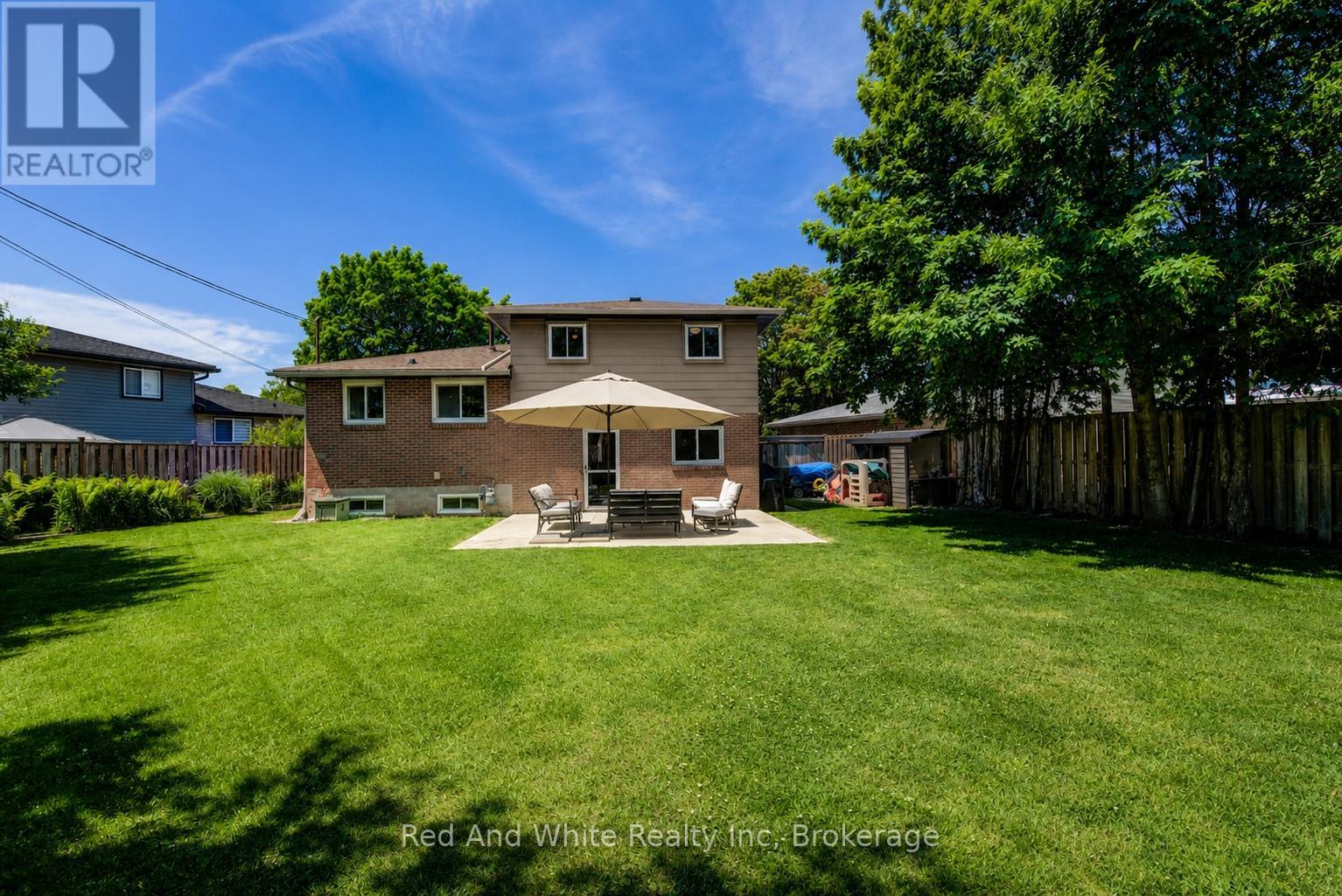 1138 Kathlene Court, Cambridge, Ontario  N3H 4P2 - Photo 7 - X13427718