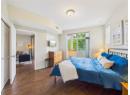 1088 Sunset Drive Unit# 302, Kelowna, BC V1Y 9W1
