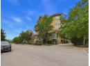 1088 Sunset Drive Unit# 302, Kelowna, BC V1Y 9W1