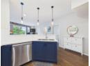 1088 Sunset Drive Unit# 302, Kelowna, BC V1Y 9W1