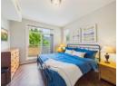 1088 Sunset Drive Unit# 302, Kelowna, BC V1Y 9W1