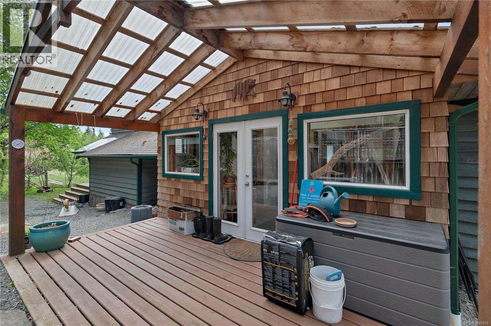 653 Heriot Bay Rd, Quadra Island, British Columbia  V0P 1N0 - Photo 9 - 1040038