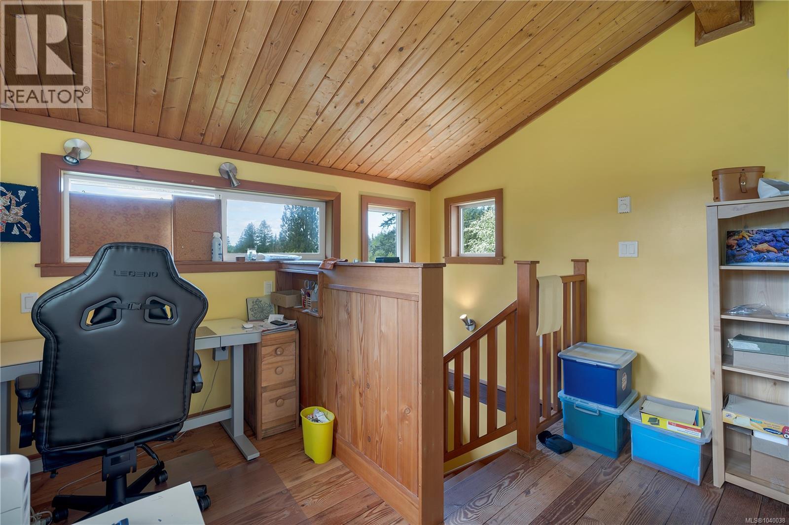 653 Heriot Bay Rd, Quadra Island, British Columbia  V0P 1N0 - Photo 36 - 1040038