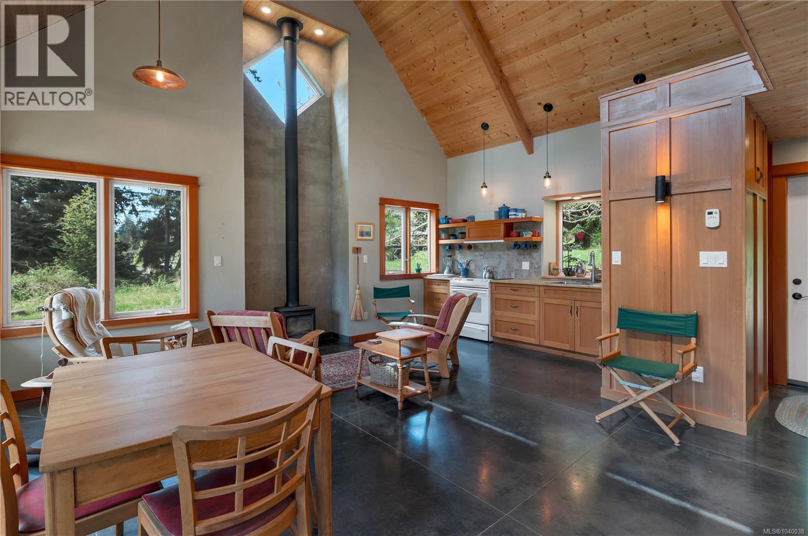653 Heriot Bay Rd, Quadra Island, British Columbia  V0P 1N0 - Photo 49 - 1040038