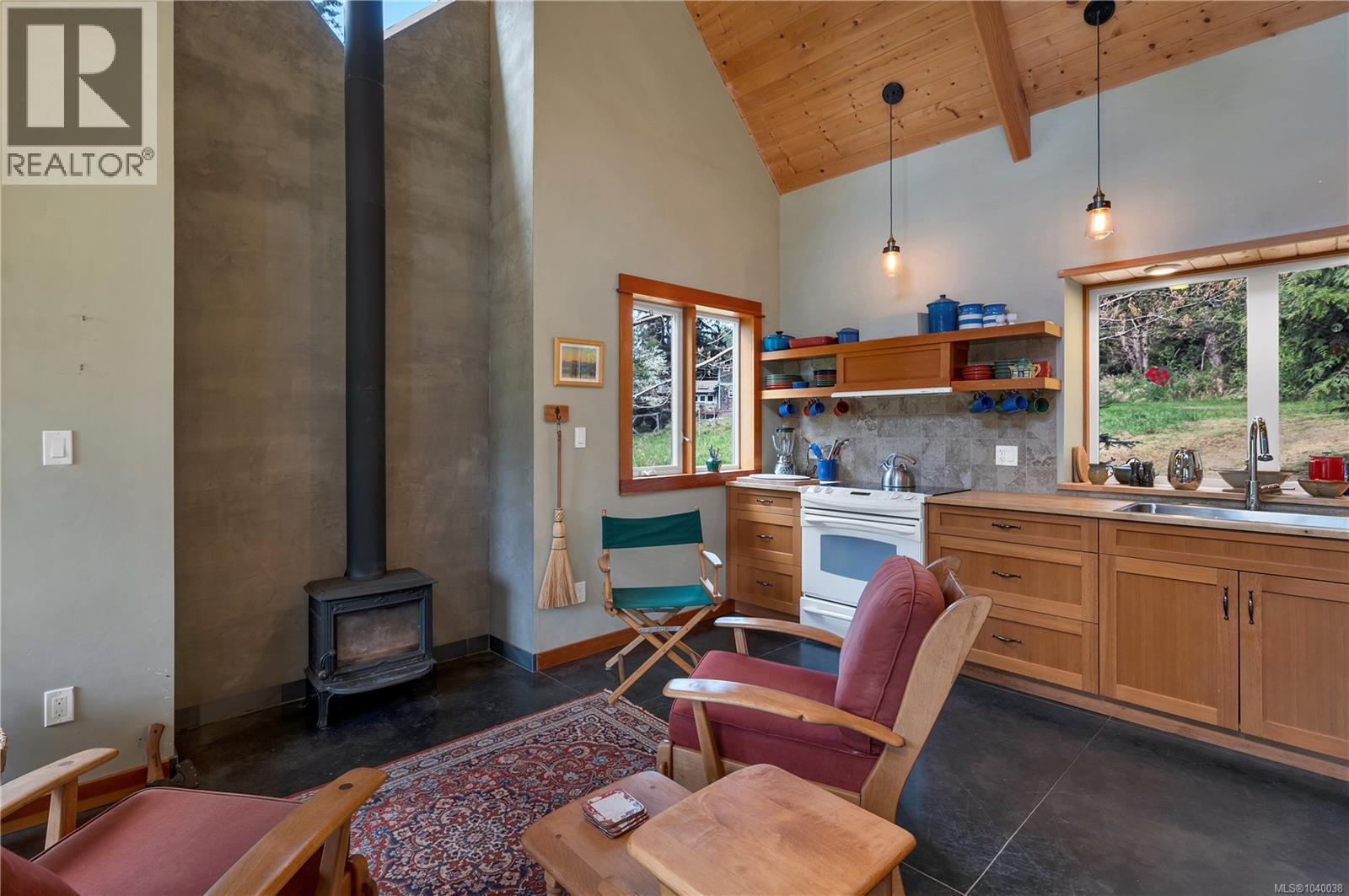 653 Heriot Bay Rd, Quadra Island, British Columbia  V0P 1N0 - Photo 52 - 1040038