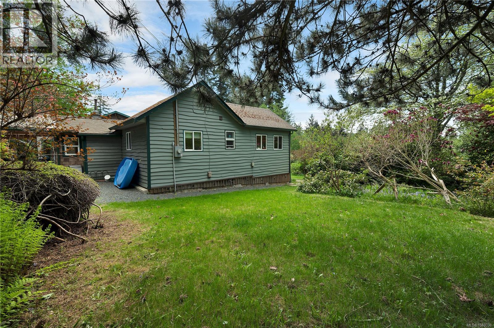 653 Heriot Bay Rd, Quadra Island, British Columbia  V0P 1N0 - Photo 41 - 1040038