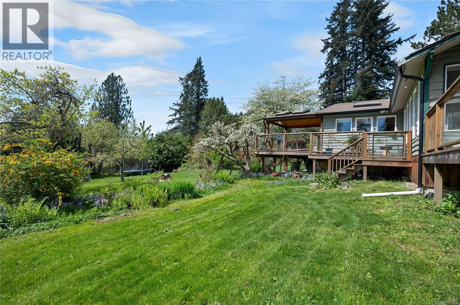 653 Heriot Bay Rd, Quadra Island, British Columbia  V0P 1N0 - Photo 43 - 1040038