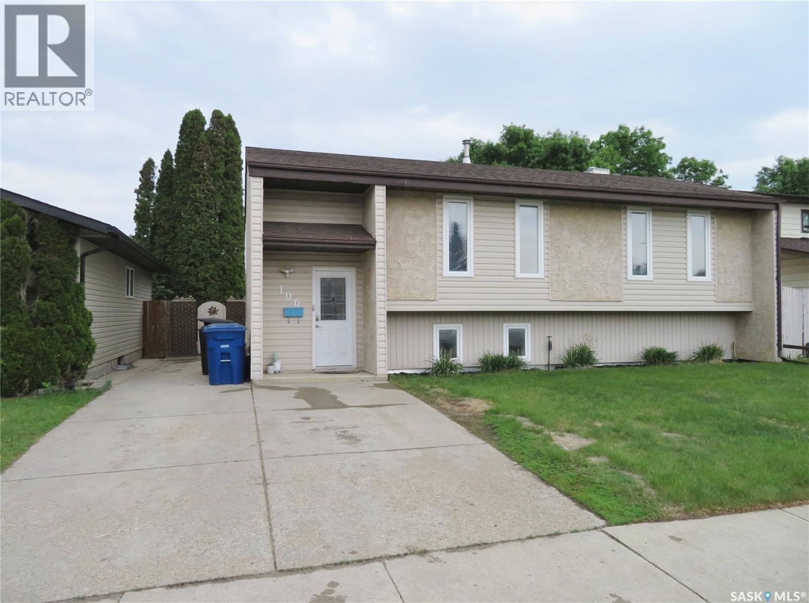 106 Caldwell Crescent, Saskatoon, Saskatchewan  S7M 5E2 - Photo 1 - SK038868